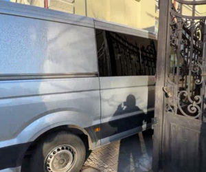 Bartosz G. przywieziony do Prokuratury Okręgowej w Płocku