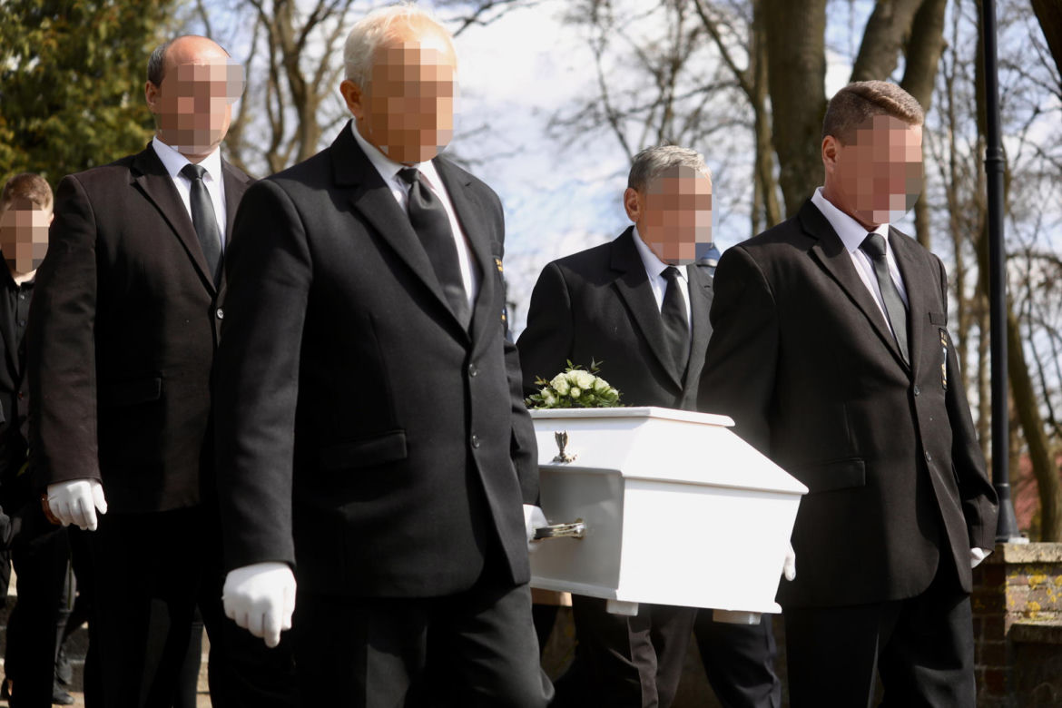 Pogrzeb maleńkiego Milanka, który zginął na cmentarzu