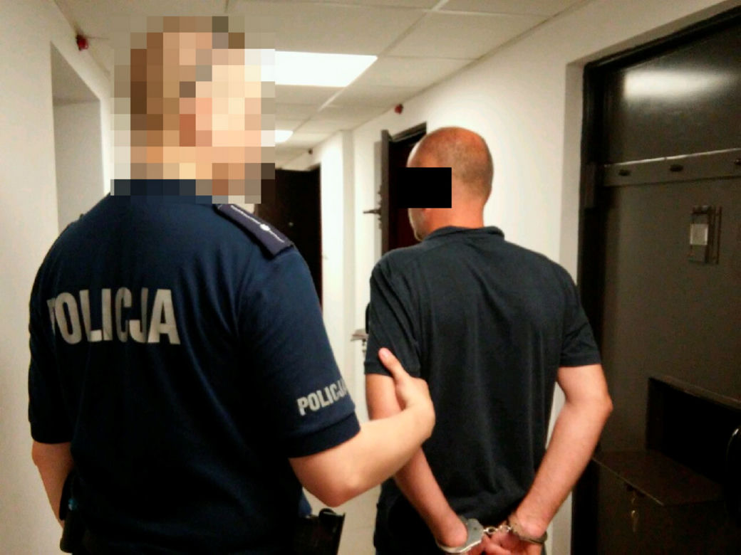 Lewe sztabki złota w lombardzie