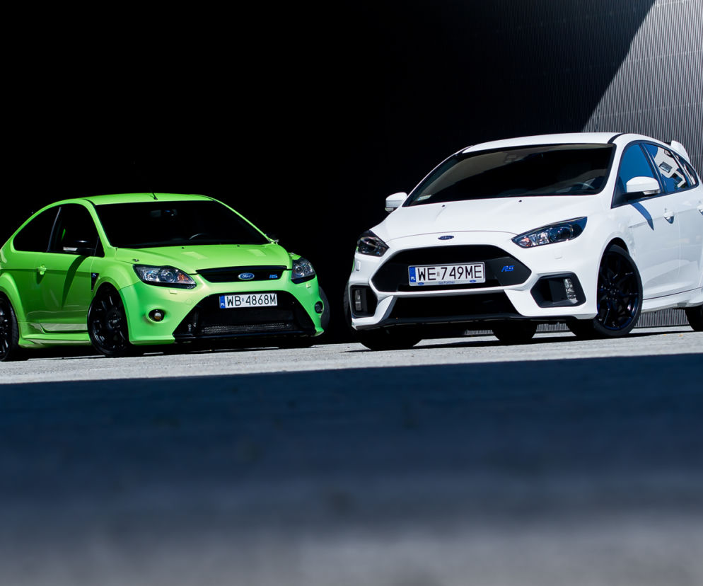 Ford Focus RS 2.3 EcoBoost i Ford Focus RS 2.5 Duratec