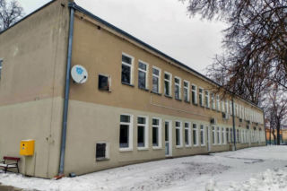 Trwa przebudowa siedziby MOPSu w Kraśniku. Budynek ma być dostosowany do potrzeb osób z niepełnosprawnościami