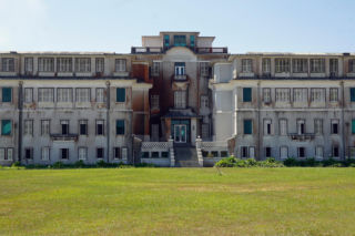 Kambodżańskie miasto duchów. Jak luksusowy kompleks Bokor Hill Station zamienił się w ruinę