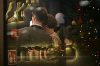 Monika Richardson z dzieckiem i pieskiem