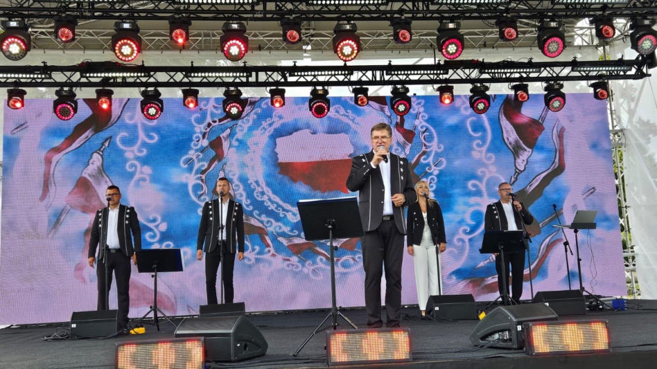Bayer Full na pielgrzymce