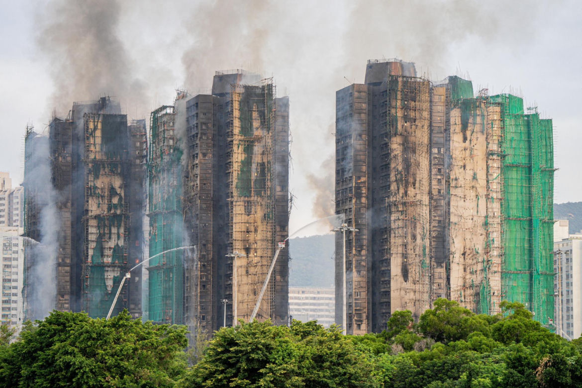 Hongkong / Pożar wieżowców. Liczba ofiar wzrosła już do 44.