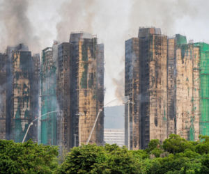 Hongkong / Pożar wieżowców. Liczba ofiar wzrosła już do 44.