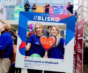 Tłumy młodych ludzi na kampusie. Dzień Otwarty 2025 na Uniwersytecie w Siedlcach za nami