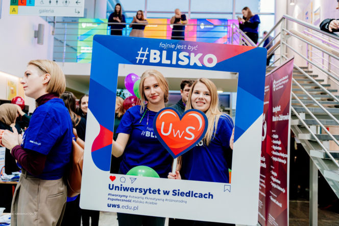 Tłumy młodych ludzi na kampusie. Dzień Otwarty 2025 na Uniwersytecie w Siedlcach za nami