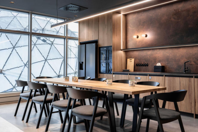 Biuro firmy Decerto; projekt przestrzeni wspólnych: BIT CREATIVE