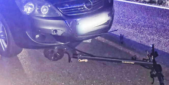 15-latek na hulajnodze zginął pod kołami Opla