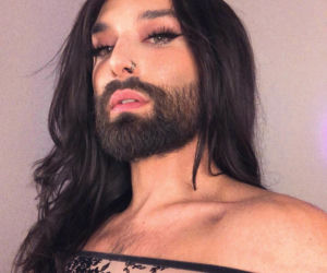 Conchita Wurst założyła tak krótką sukienkę, że powypadały jej ZWISAJĄCE JĄDRA