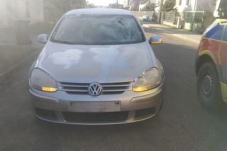 W Długiem Starem koło Leszna samochód potrącił mężczyznę. Pieszy był pijany