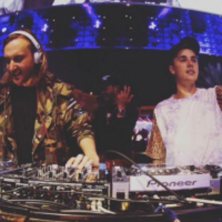 Justin Bieber u Davida Guetty - piosenka 2U rozgrzeje do czerwoności! [PREMIERA]
