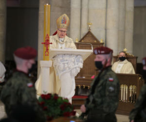 Pogrzeb Krzysztofa Krawczyka. Nabożeństwo żałobne w łódzkiej archikatedrze