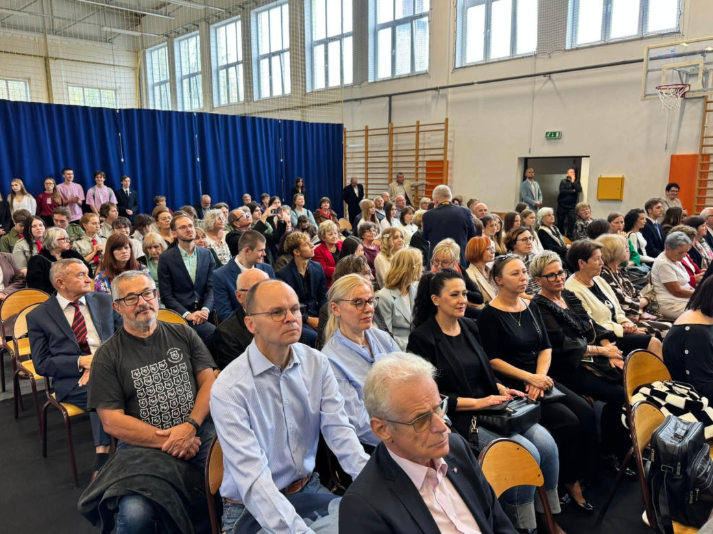 90 lat I LO w Starachowicach. Pokolenia absolwentów na jubileuszu „Jedynki”