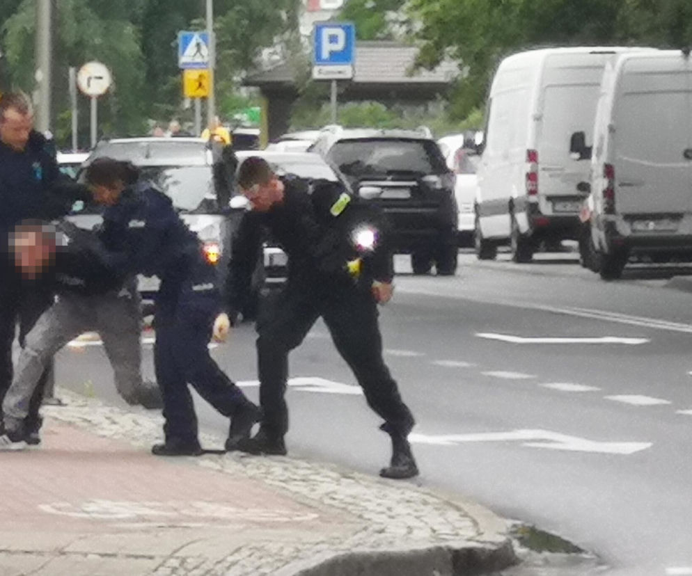 Szaleniec na ulicach Świnoujścia