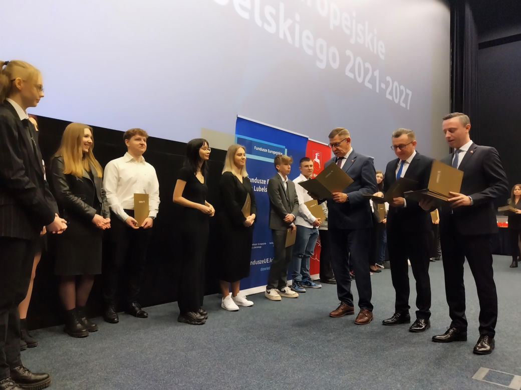 Uroczyste wręczenie stypendiów Marszałka Województwa Lubelskiego w CKF Stylowy w Zamościu