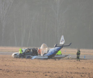 Samolot zarył w ziemię! Niebezpieczny incydent na warszawskim lotnisku