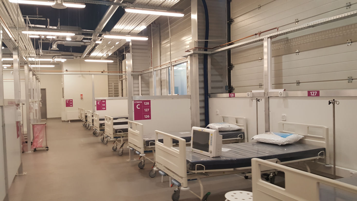 Na lotnisku w Pyrzowicach oddany został do użytku drugi szpital tymczasowy na Śląsku