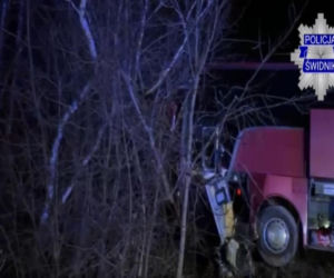 Czołowe zderzenie audi z autobusem. Tragiczny wypadek na drodze pod Lublinem