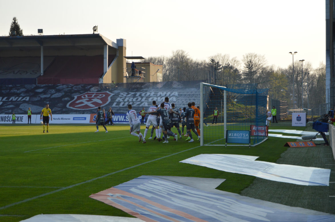 Górnik Zabrze - Legia Warszawa 1:2. Niewykorzystane sytuacje się mszczą [ZDJĘCIA KIBICÓW]
