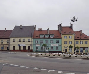 To jedno z najpiękniejszych miasteczek na Śląsku. Czaruje nie tylko rynkiem, ale też unikatowym pałacem