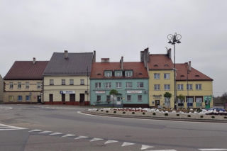 To jedno z najpiękniejszych miasteczek na Śląsku. Czaruje nie tylko rynkiem, ale też unikatowym pałacem