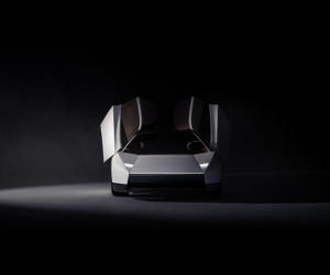 Latająca Tesla stała się rzeczywistością? Roadster wykonał niezwykły manewr