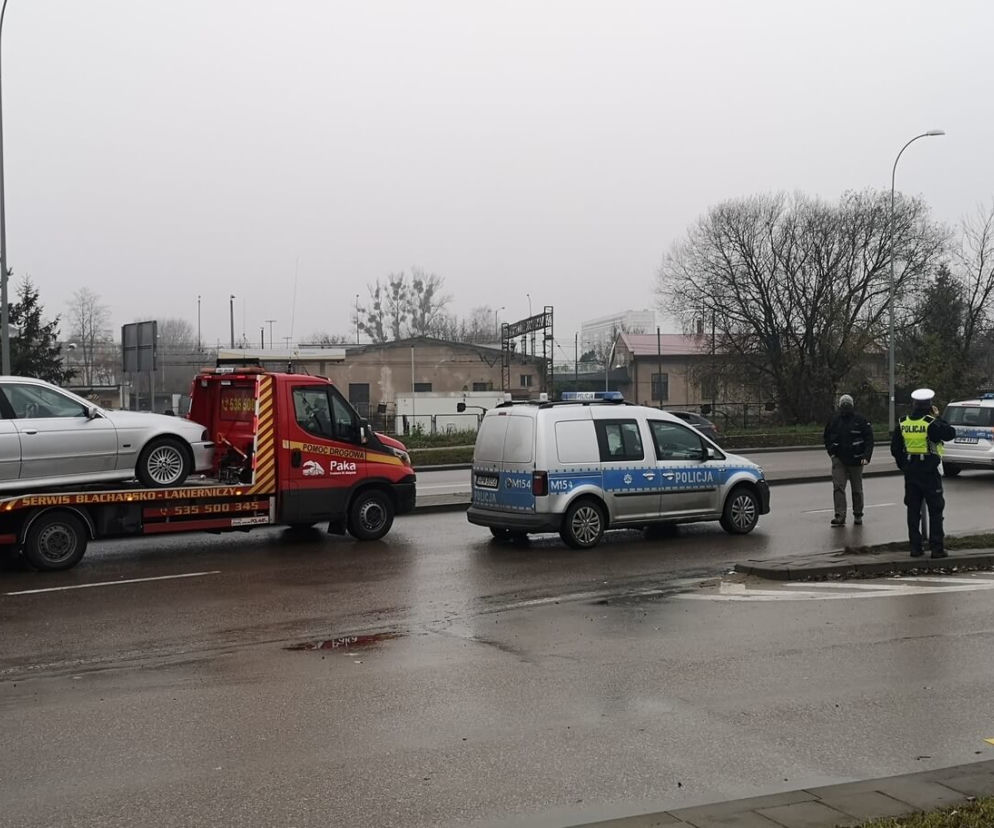 Wypadek radiowozu na Bohaterów Monte Cassino. Policjant i strażnik miejski w szpitalu  