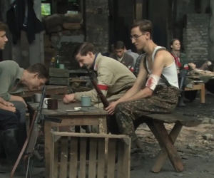 Czas honoru Powstanie 7 sezon odc. 5. Apacz (Maciej Musiał), Mickiewicz (Paweł Janyst)