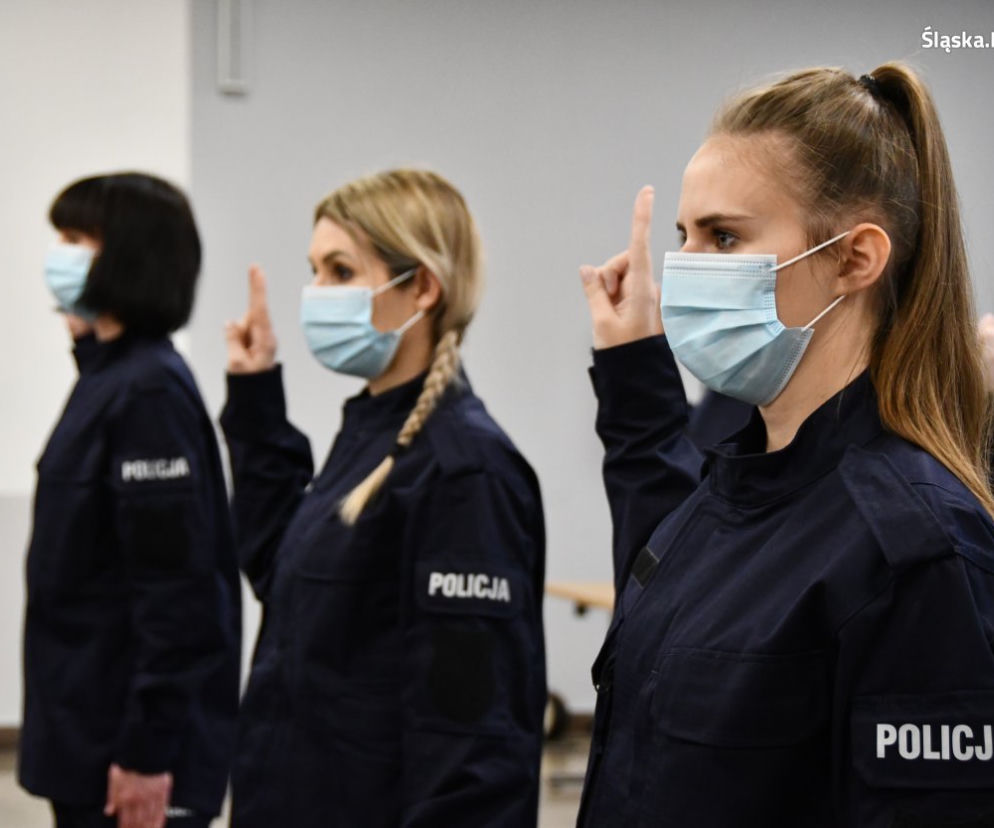  Śliczne policjantki zasiliły szeregi policji. Ślubowanie mają za sobą [ZDJĘCIA]