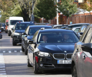 Oni nie muszą martwić się o ceny paliw! Takimi autami wozi się władza
