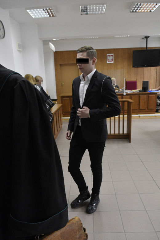 Kolejna rozprawa Patryka D. Pędził białym porsche po Marszałkowskiej. Inwalida zginął na miejscu