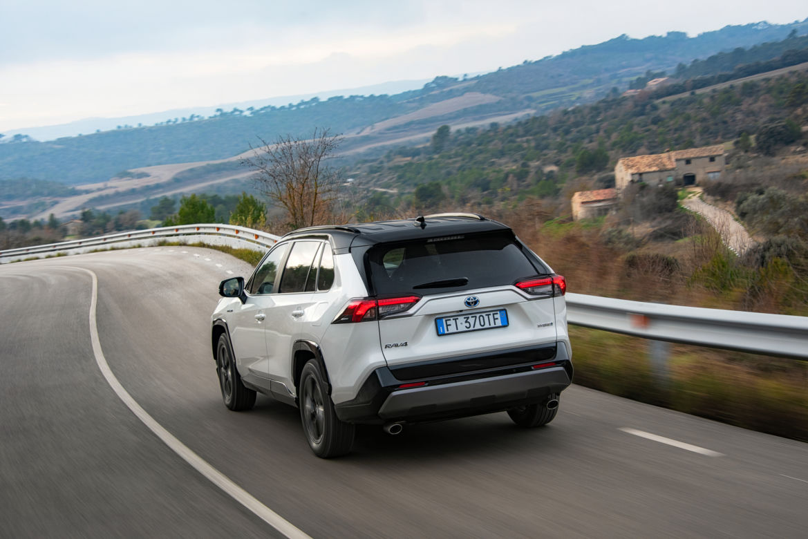 Toyota RAV4 2.5 Hybrid Dynamic Force