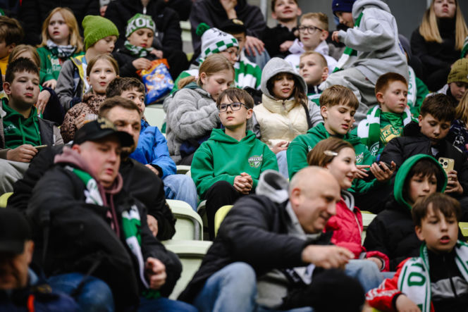Lechia Gdańsk - Raków Częstochowa; Zdjęcia kibiców z meczu 30. kolejki PKO BP Ekstraklasy