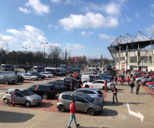 Kibice Widzewa przed derbami