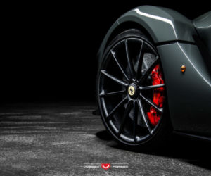Ferrari LaFerrari na kołach Vossen