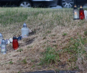 Korona księżniczki i pluszowe misie w miejscu tragedii! Tu zginęła 12-letnia Wiktoria [ZDJĘCIA, WIDE]