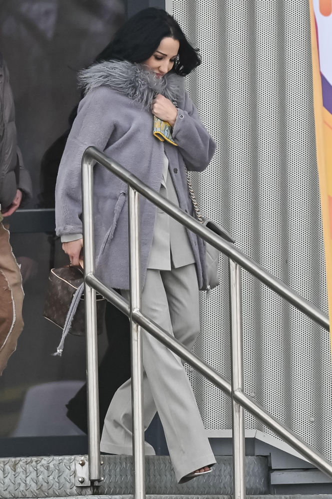 Justyna Steczkowska boso na śniegu