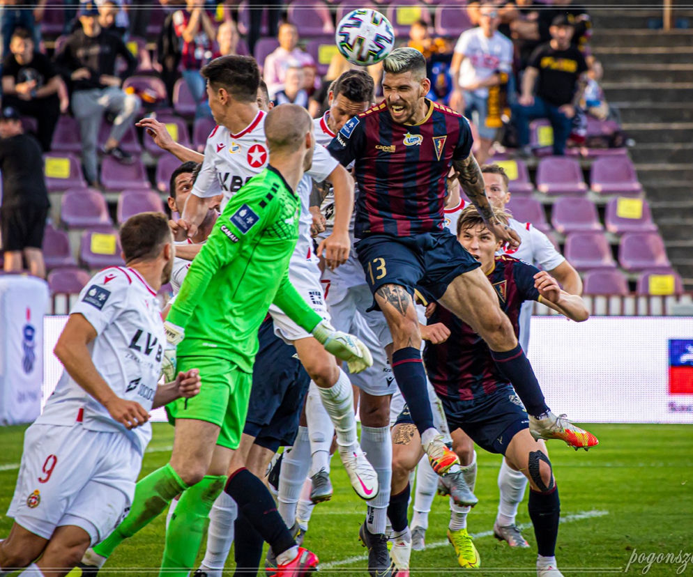 W pierwszym meczu Pogoni Szczecin z Wisłą Kraków był remis 2:2