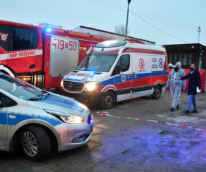 Nożownik z Brzezin z zarzutami. Zginął mężczyzna, policjant został ranny