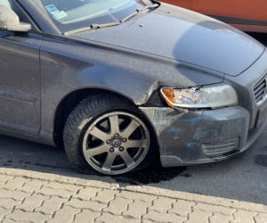 Uciekał przed policją, wylądował na latarni