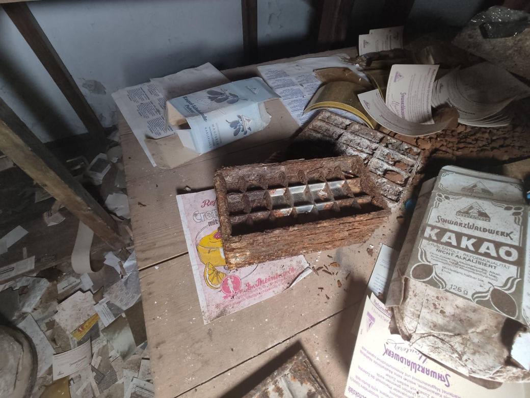 	Bydgoszczanie zwiedzją opuszczone domy. W Niemczech byli w starej fabryce czekolady i zapomnianym sanatorium
