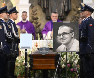 Młody policjant zginął w potwornym wypadku. Pogrzeb Kacpra Mierzejewskiego