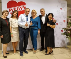 CM Medyk z Rzeszowa wykonał innowacyjne testy by zrobić bezpeczna imprezę