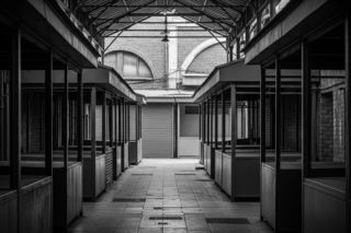 Targowisko Na Zrazowskiem. Co skrywa historia warszawskiego handlu?