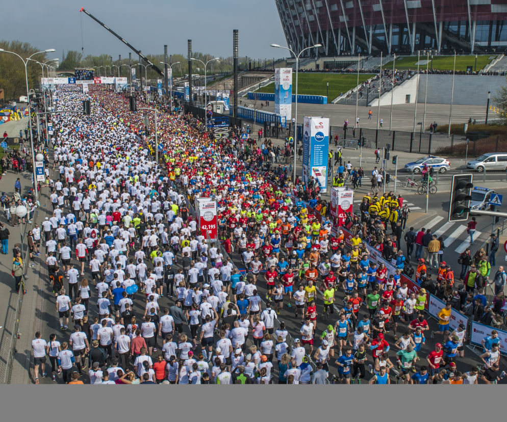 SPORTOWCY PRZEBIEGNĄ PRZEZ PIĘĆ DZIELNIC