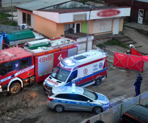 Nożownik z Brzezin z zarzutami. Zginął mężczyzna, policjant został ranny