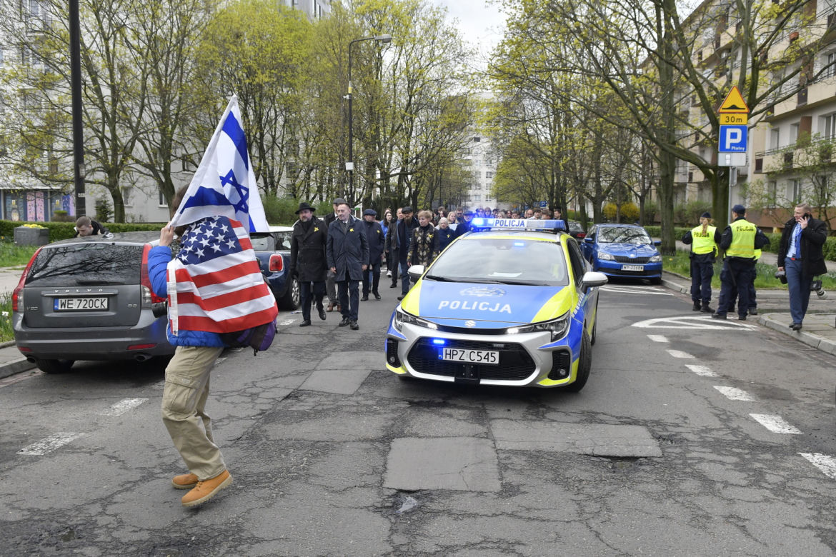 Mocne słowa przed pomnikiem Bohaterów Getta. Obchody 80. rocznicy powstania w getcie warszawskim
