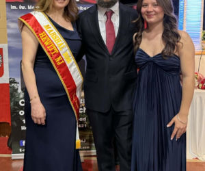 Natalia Juszczak poprowadzi Hewitt, NJ, podczas Parady Pułaskiego